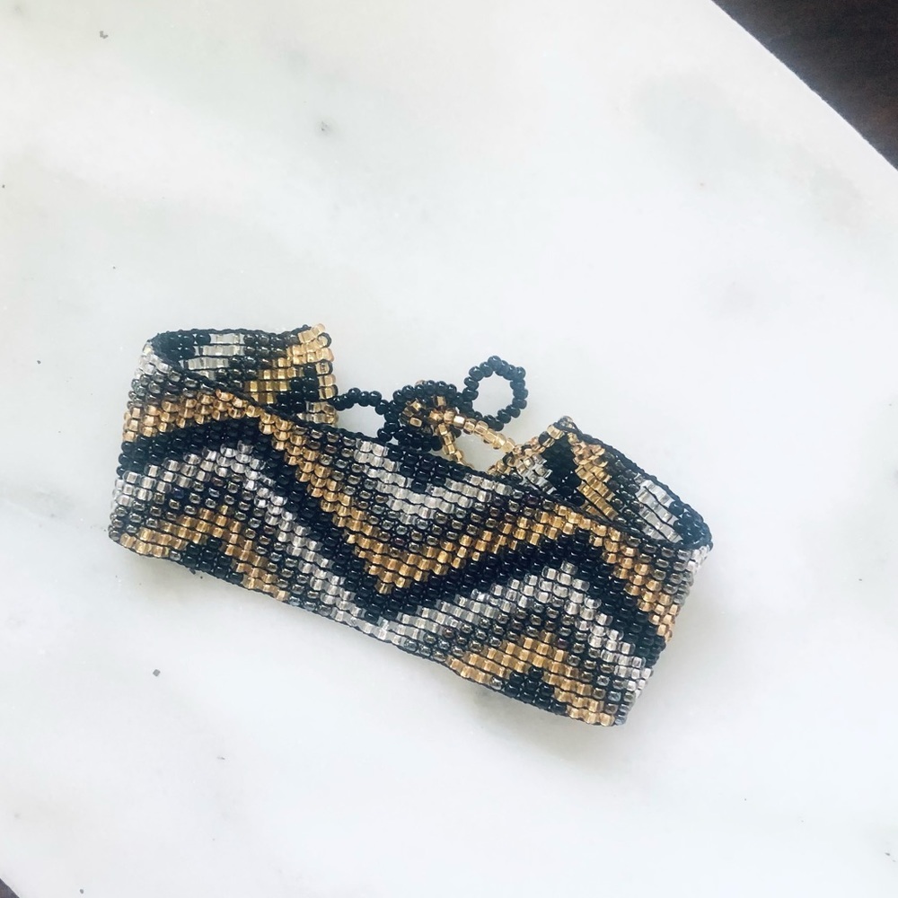 Chevron Print Beaded Bracelet